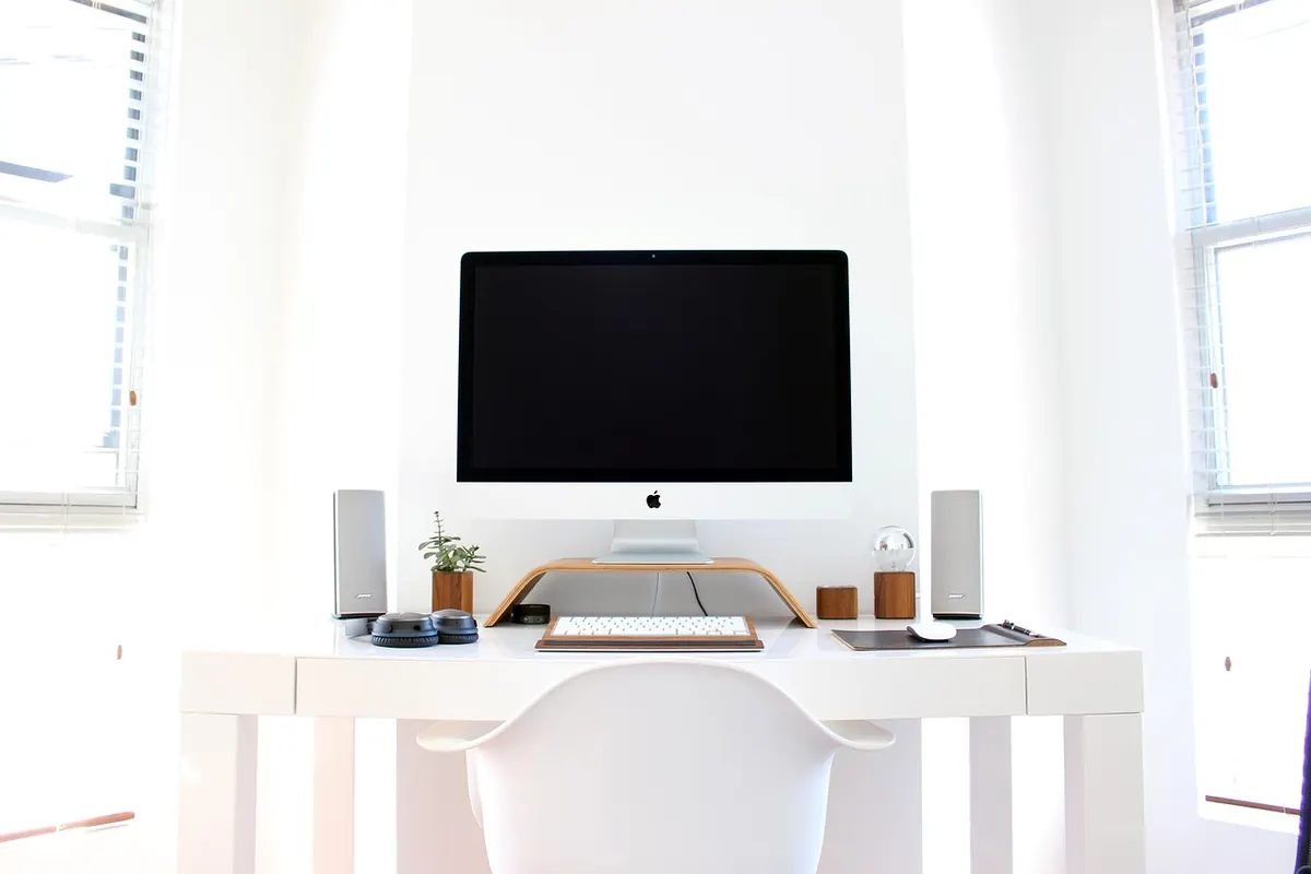 Monitor Arm Buying Guide: Gas Spring vs. Mechanical Spring vs. Fixed